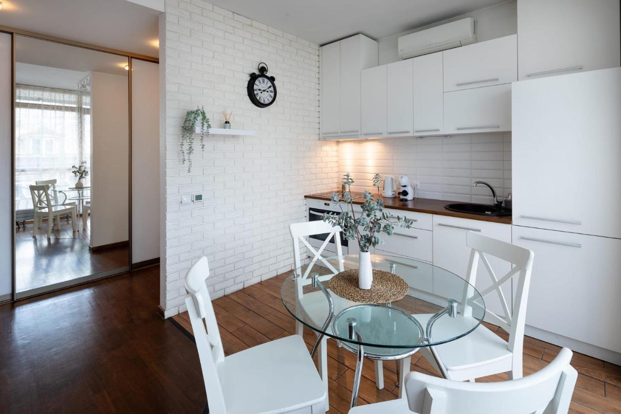 Ziedondarza Park One Bedroom Apartment And Balcony Riga Buitenkant foto