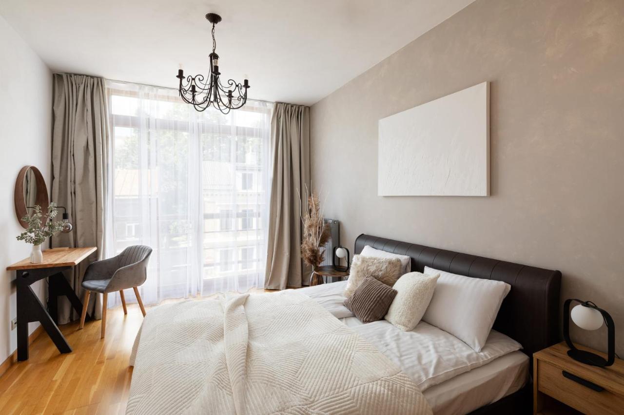 Ziedondarza Park One Bedroom Apartment And Balcony Riga Buitenkant foto