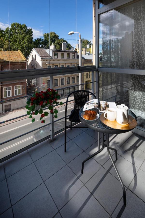 Ziedondarza Park One Bedroom Apartment And Balcony Riga Buitenkant foto